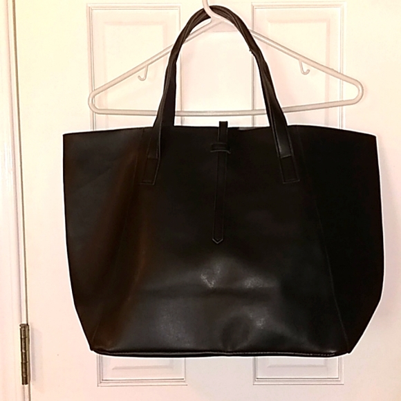 Saks Fifth Avenue Bags Saks Fifth Avenue Tote Poshmark